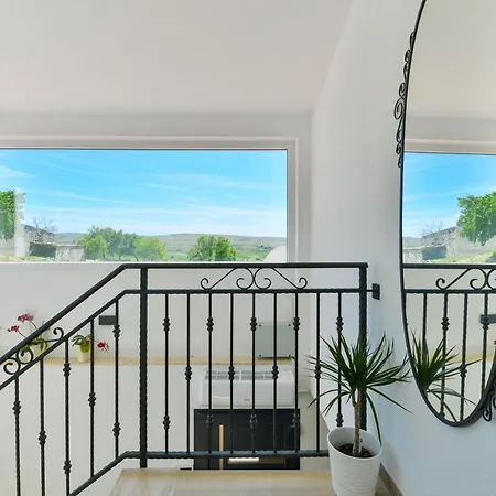 Stunning Villa Kate With Pool, Zadar County *