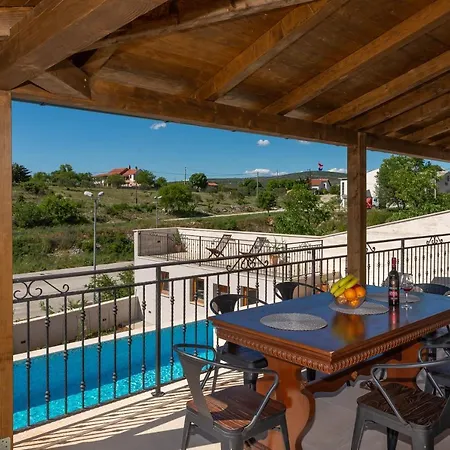 Stunning Villa Kate With Pool, Zadar County