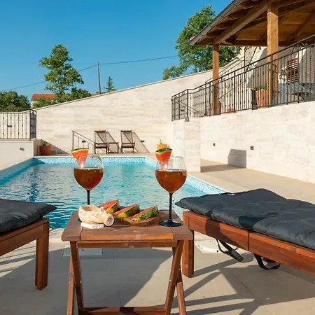 Stunning Villa Kate With Pool, Zadar County