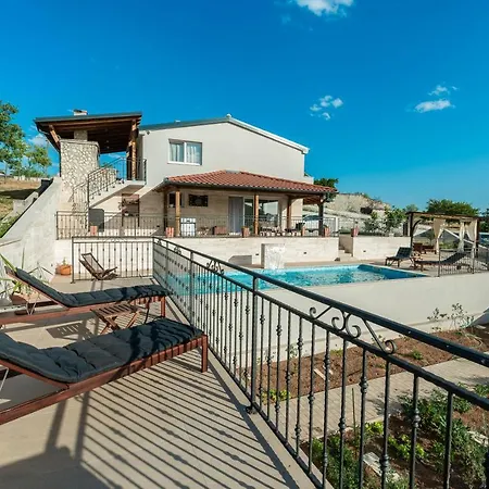 Stunning Villa Kate With Pool, Zadar County *
