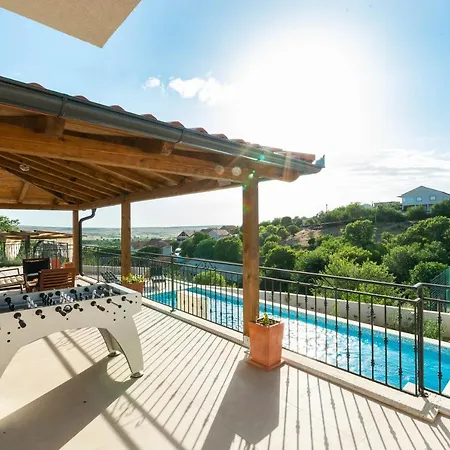 וילה Stunning Villa Kate With Pool, Zadar County